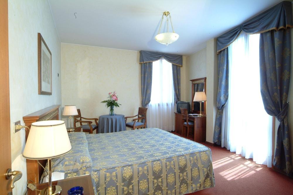 Hotel Donatello Padova Esterno foto