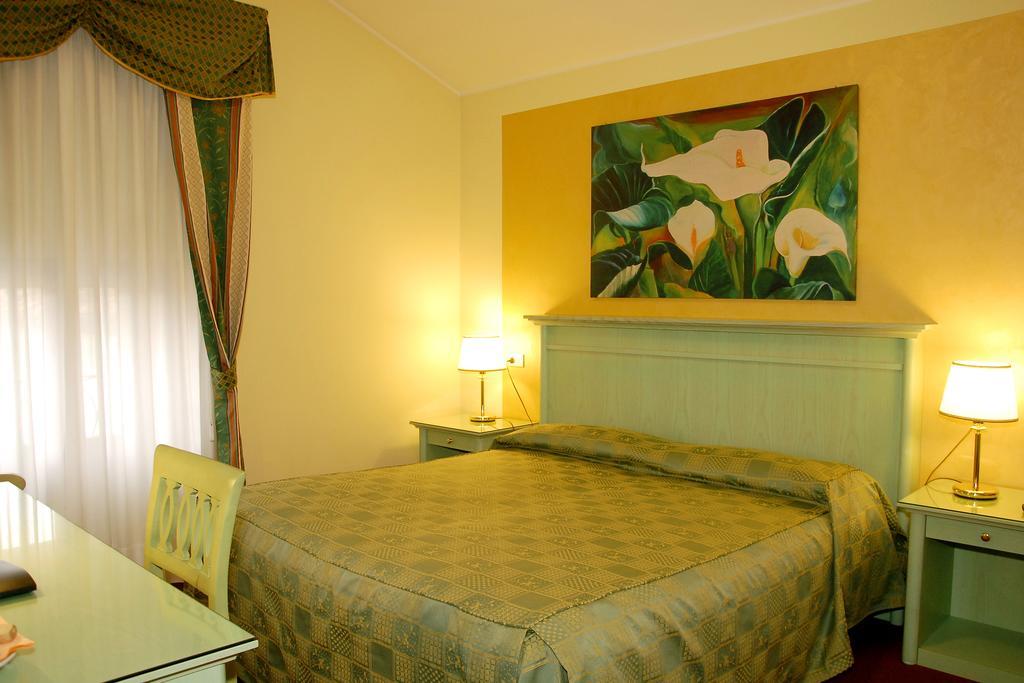 Hotel Donatello Padova Esterno foto