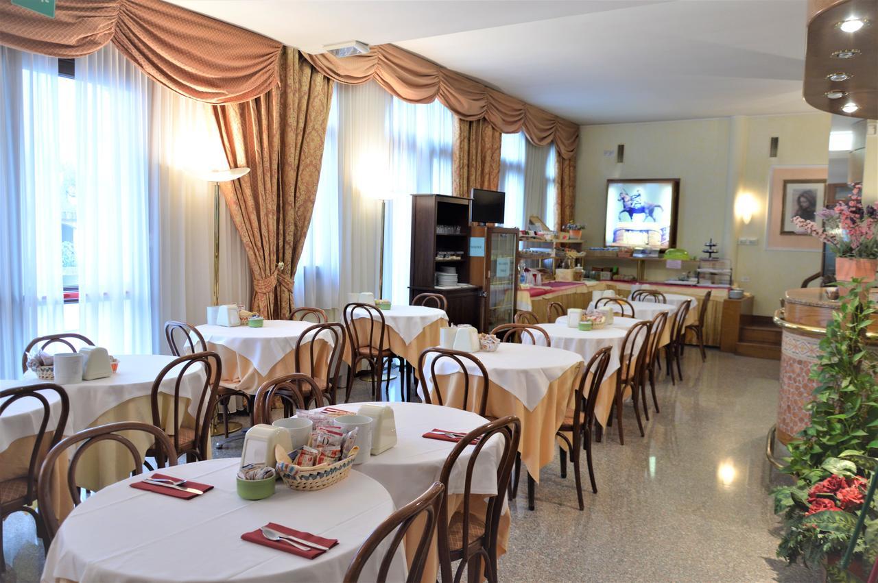 Hotel Donatello Padova Esterno foto