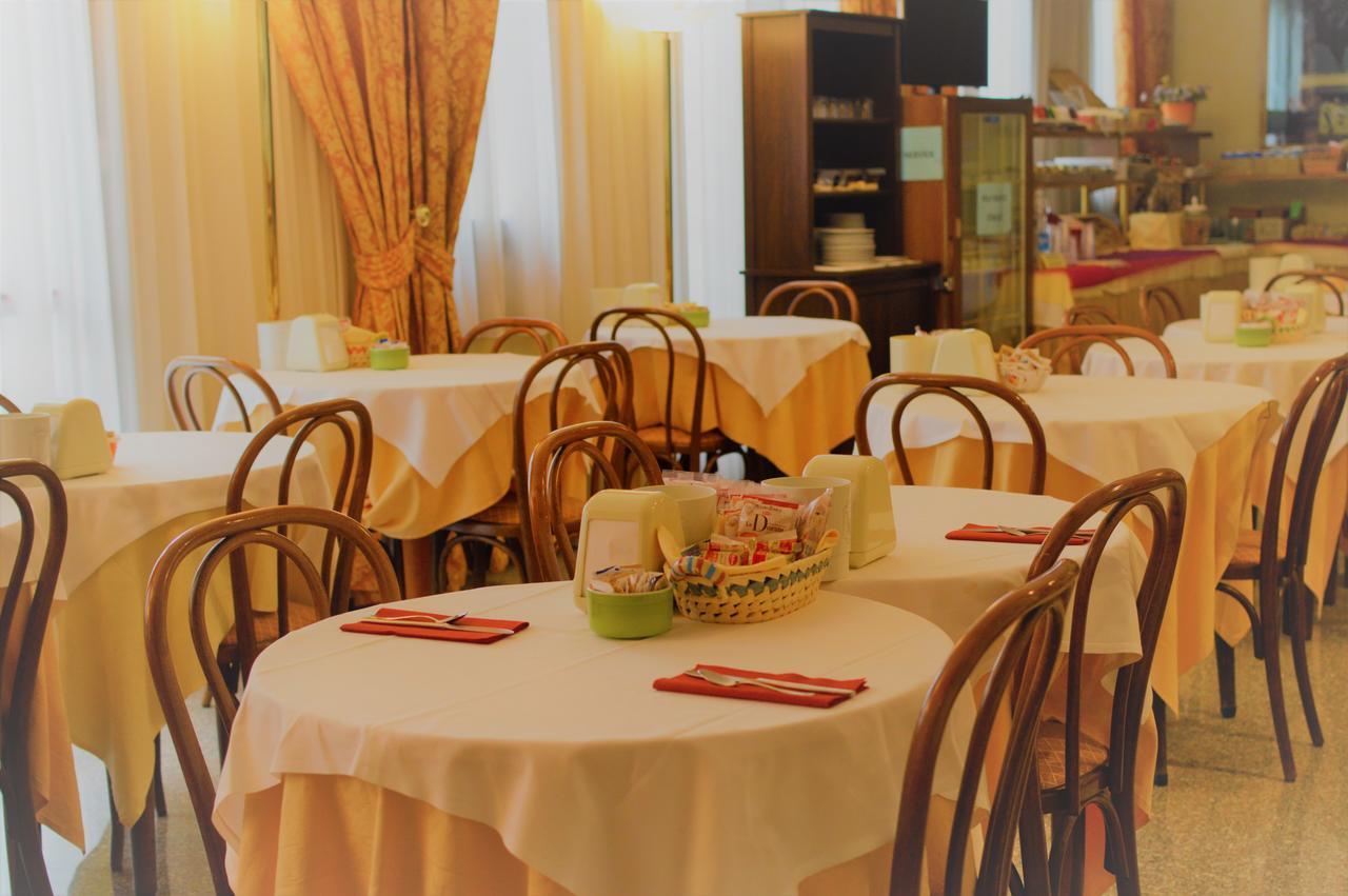 Hotel Donatello Padova Esterno foto