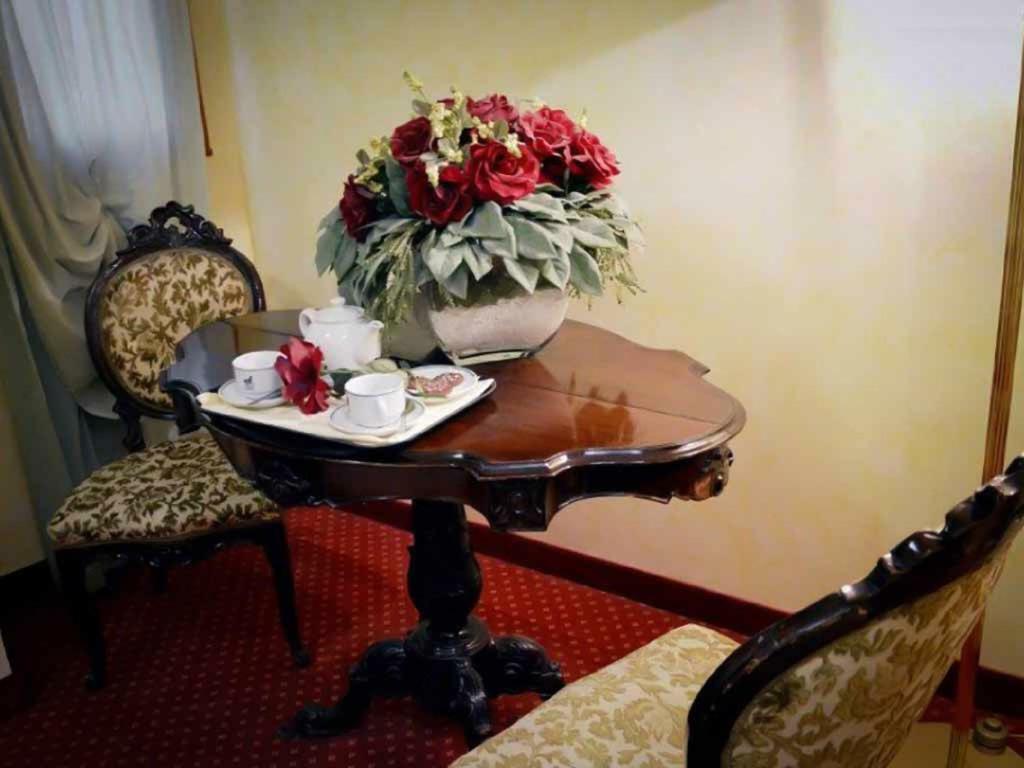 Hotel Donatello Padova Esterno foto