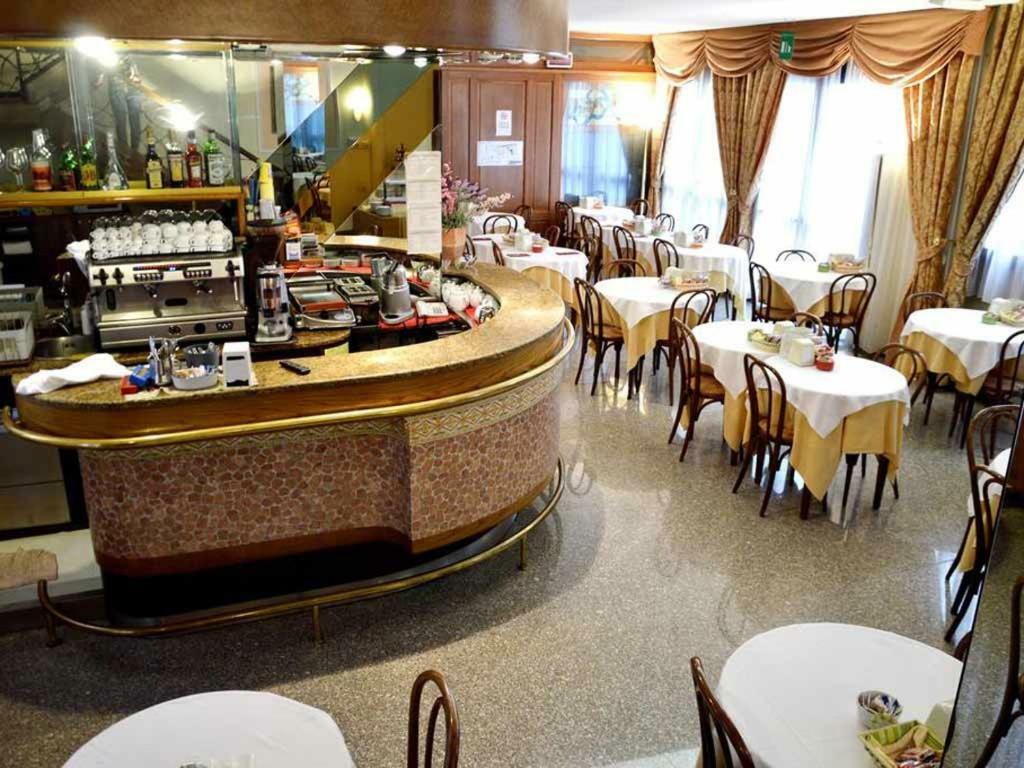 Hotel Donatello Padova Esterno foto